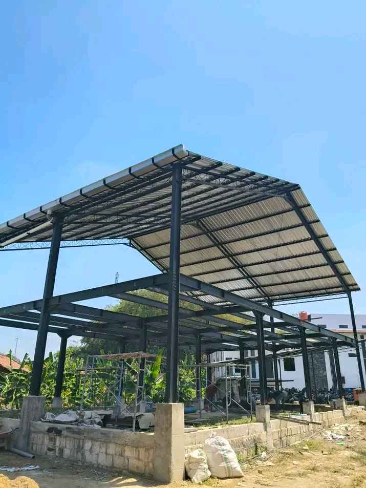 Konstruksi Atap Gudang